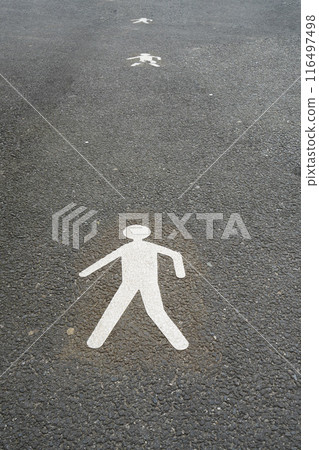 a pedestrian passage a pedestrian passage 116497498