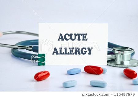 Medical concept. The inscription ACUTE ALLERGY on a blue background on a white business card. Conceptual image 116497679