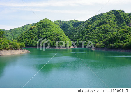 兵庫縣淡路島、大二川水壩、水壩湖 116500145