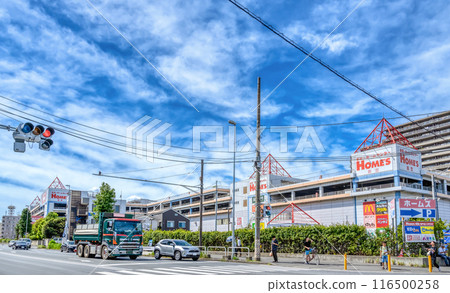 川崎市東門前站的都會景觀 116500258