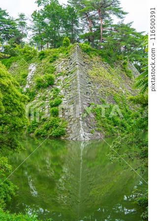 Iga Ueno Castle, Mie Prefecture: Japan's tallest stone wall Iga Ueno Castle, Mie Prefecture: Japan's tallest stone wall 116500391
