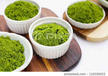 Wolffia globosa or swamp algae, water meal 116500922