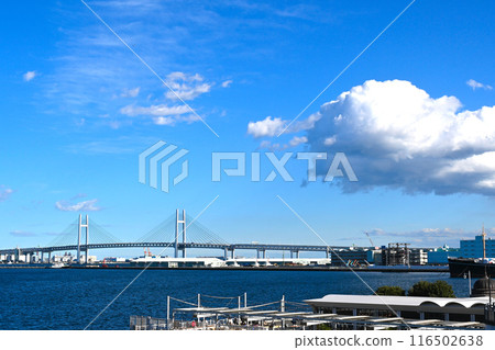 bay bridge view 116502638