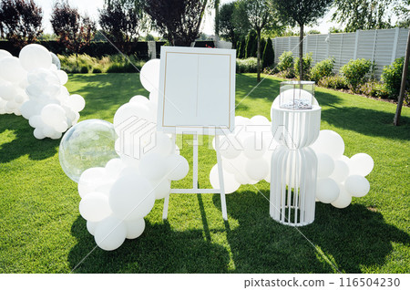 Board for determining the sex of the child. The choice is made by the guests of the pregnant family 116504230