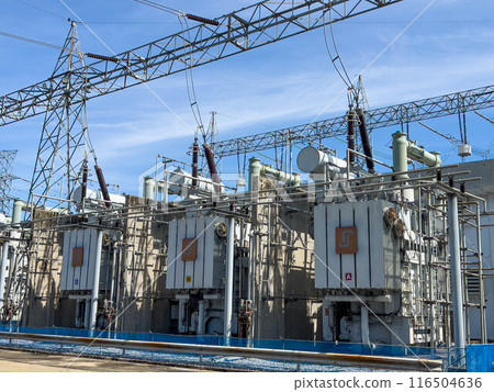 300 MVA 3 phase transformer connected in a 500 kV power system, ready for electrical power transmission 116504636