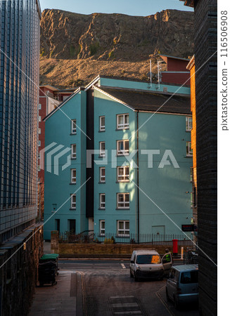 View of modern apartment building in Dumbiedykes housing estate area in Viewcraig Gardens with Arthur's Seat view. 116506908