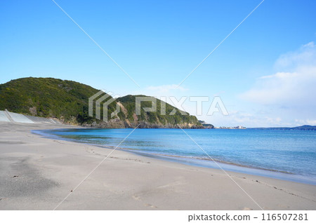 The sea as seen from Nanbari Beach in Shima City, Mie Prefecture The sea as seen from Nanbari Beach in Shima City, Mie Prefecture 116507281
