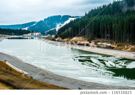 panoramic view on mountain lake panoramic view on mountain lake 116510825