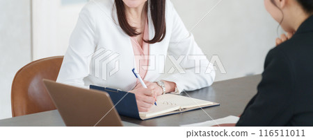 Businessmen to meet Businessmen to meet 116511011