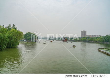 Daming Lake scenery 116516369