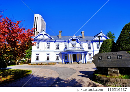 豐平館在陽光明媚的秋天天氣 116516587