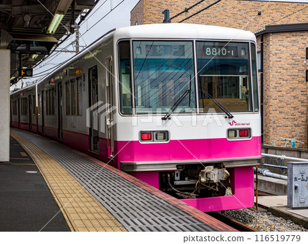 新京成電鐵8800型在京成津田沼站停靠 116519779