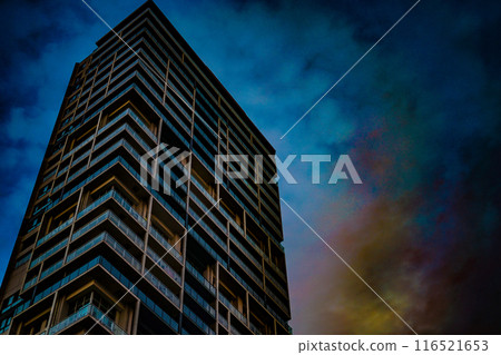 Modern building reflecting sunlight Modern building reflecting sunlight 116521653