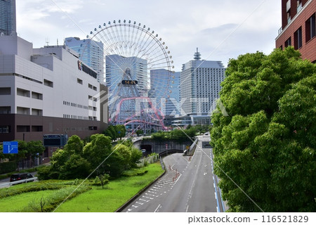 Yokohama City: Kokusai Boulevard and surrounding streets 116521829