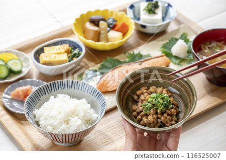 A healthy, nutritionally balanced Japanese breakfast A healthy, nutritionally balanced Japanese breakfast 116525007