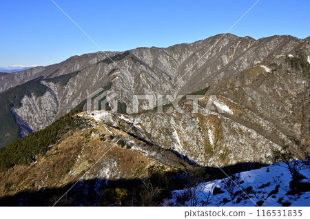 丹澤雪山、山能登、鍋割山、殿嶽山 丹澤雪山、山能登、鍋割山、殿嶽山 116531835