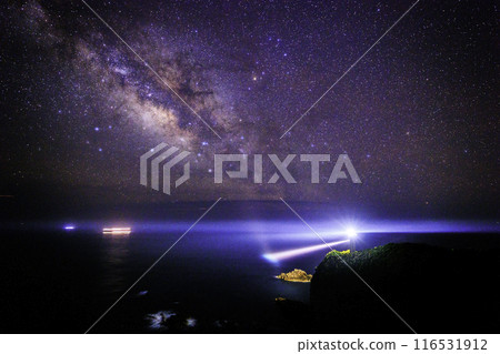《Kochi Prefecture, Cape Ashizuri》 Cape Ashizuri Lighthouse, Milky Way and starry sky from Cape Ashizuri Observatory 116531912