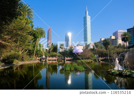 Taiwan Taipei City, Sun Yat-Sen Memorial Hall's Green Lake and Taipei's buildings 116535218