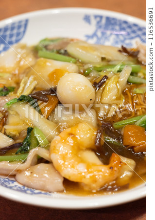 美味的中菜五目炒麵 116536691