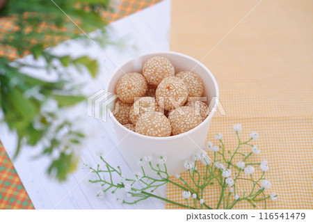 round cake filled with green beans as a background 116541479