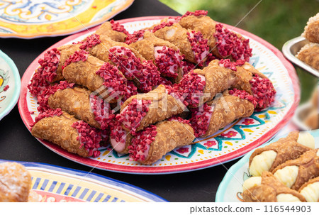 Cannoli Italian pastries filled sweet, creamy filling, ricotta. Sicilian cuisine, various sizes Cannoli Italian pastries filled sweet, creamy filling, ricotta. Sicilian cuisine, various sizes 116544903
