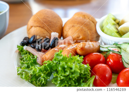 Healthy breakfast Healthy breakfast 116546289