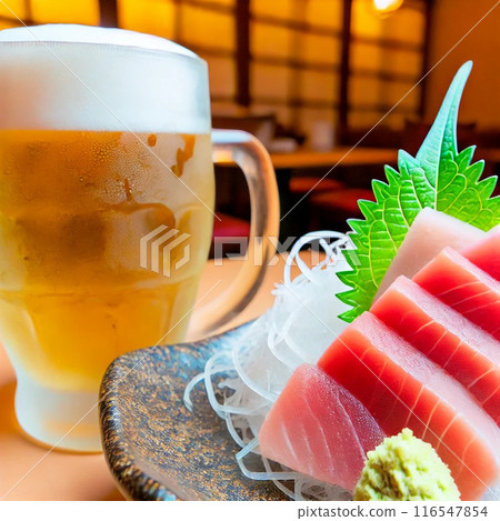美味的生啤酒鮪魚生魚片 美味的生啤酒鮪魚生魚片 116547854