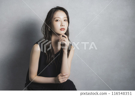 long hair woman long hair woman 116548351