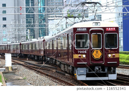 [阪急] 7000號「京都列車雅樂」（京都線：大阪梅田站） 116552341
