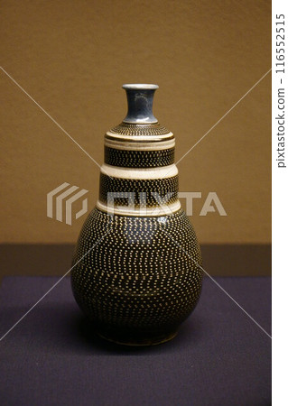 6904 Black Spot Pattern Sake Bottle 6904 Black Spot Pattern Sake Bottle 116552515