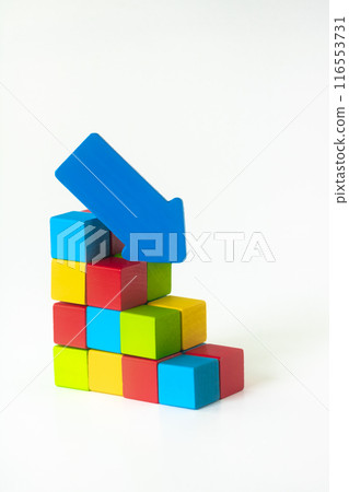 Graph of arrows and building blocks, falling to the right Graph of arrows and building blocks, falling to the right 116553731