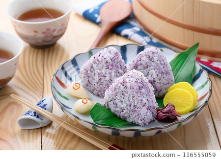 Everyone loves it♪ Yukari rice balls 116555059