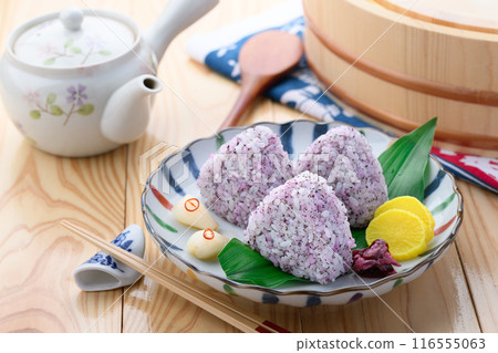 Everyone loves it♪ Yukari rice balls 116555063