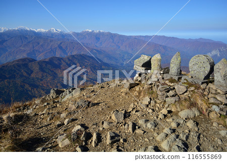 從甘石山頂看北阿爾卑斯山 從甘石山頂看北阿爾卑斯山 116555869