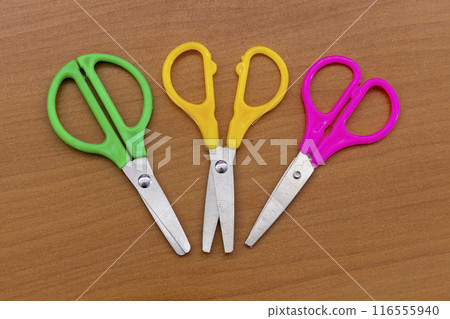Multicolored stationery scissors 116555940