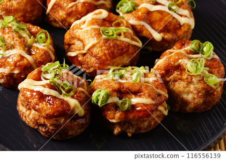 Takoyaki, an Osaka specialty 116556139