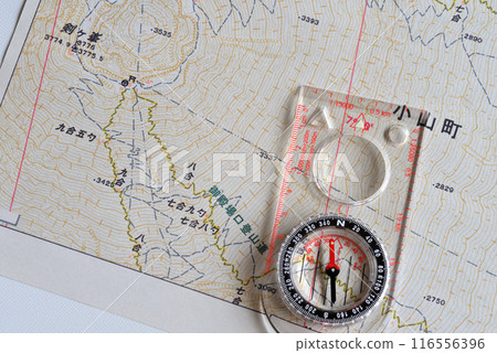 地圖和指南針 地圖和指南針 116556396