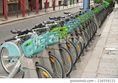 巴黎的自行車出租存放處 巴黎的自行車出租存放處 116559113