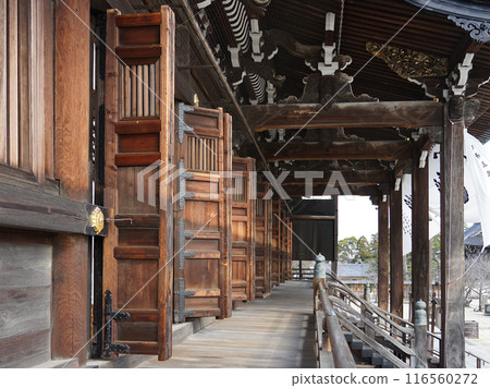 The national treasure "Mie-do Hall" at Senshu-ji Temple in Tsu City, Mie Prefecture The national treasure "Mie-do Hall" at Senshu-ji Temple in Tsu City, Mie Prefecture 116560272