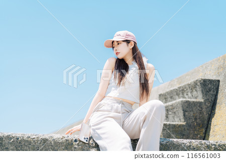 Korean fashion young girl Korean fashion young girl 116561003