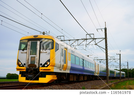 房總特快 E257 系列 新宿若潮 116561978