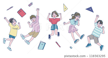 小學男生女生精力充沛地跳躍 小學男生女生精力充沛地跳躍 116563295