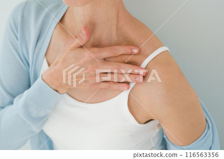 female, lady, woman 116563356