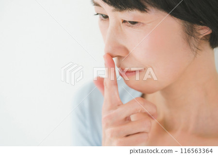 female, lady, woman 116563364