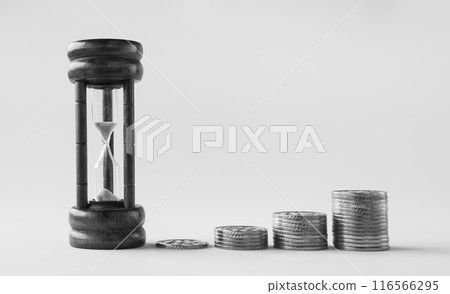 一排硬幣和沙漏 逐步積累 資產投資 稅收繼承 116566295
