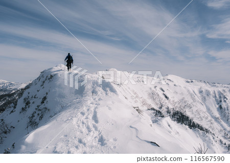 Snowy mountain scenery Snowy mountain scenery 116567590