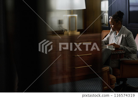 Reading contracts and other documents Reading contracts and other documents 116574319