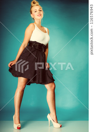 Pin up girl retro style. 116576943
