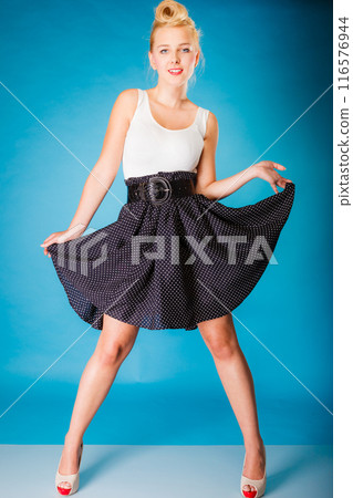 Pin up girl retro style. Pin up girl retro style. 116576944