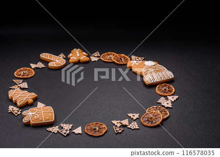 Copy space with Christmas decor elements of gingerbread Copy space with Christmas decor elements of gingerbread 116578035